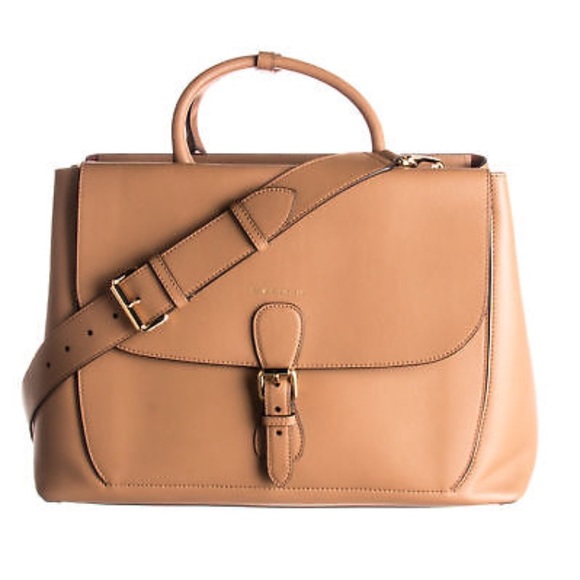 Burberry Handbags - Gorgeous Burberry Bag 👜